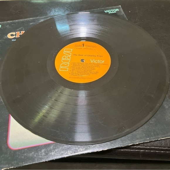 The Best of Charley Pride vintage vinyl record from 1969 - Picture 8 of 11